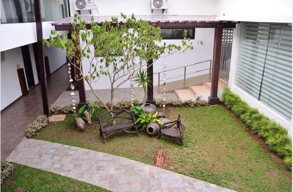 One Manalo Place Puerto Princesa Εξωτερικό φωτογραφία