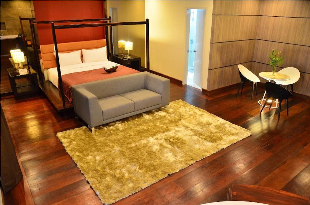 One Manalo Place Puerto Princesa Εξωτερικό φωτογραφία
