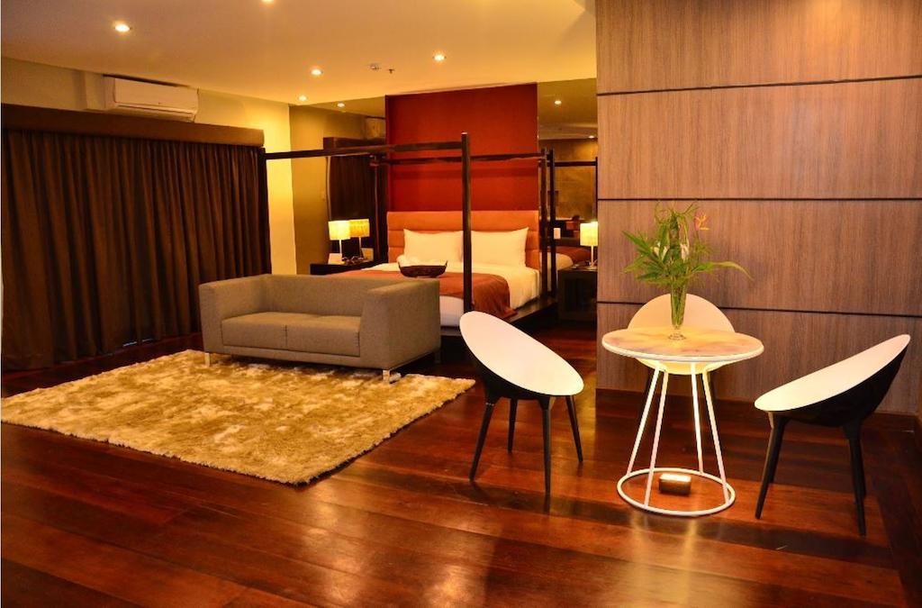 One Manalo Place Puerto Princesa Εξωτερικό φωτογραφία