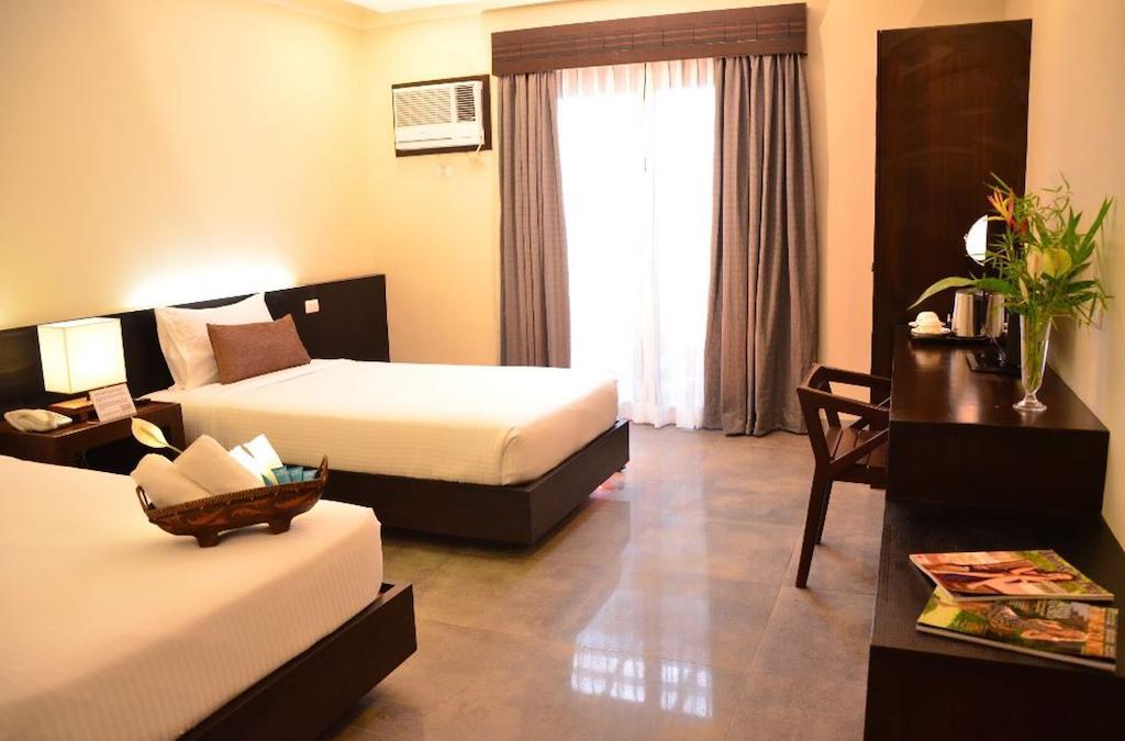 One Manalo Place Puerto Princesa Εξωτερικό φωτογραφία