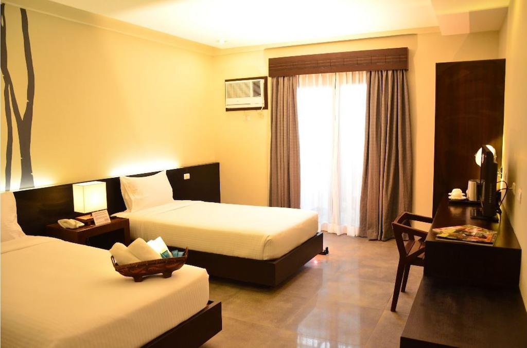 One Manalo Place Puerto Princesa Εξωτερικό φωτογραφία