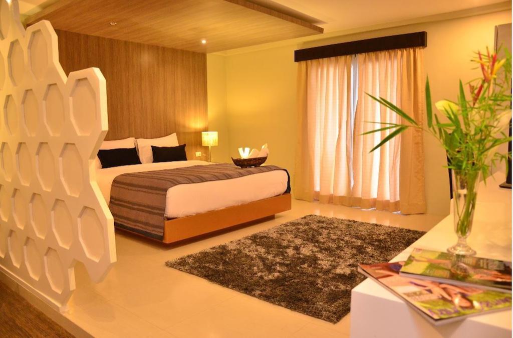One Manalo Place Puerto Princesa Εξωτερικό φωτογραφία