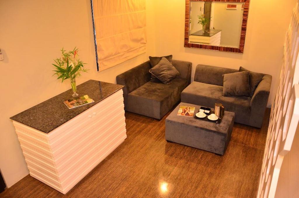 One Manalo Place Puerto Princesa Εξωτερικό φωτογραφία