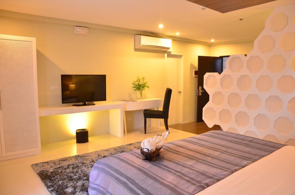 One Manalo Place Puerto Princesa Εξωτερικό φωτογραφία