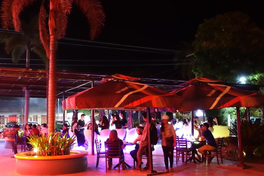 One Manalo Place Puerto Princesa Εξωτερικό φωτογραφία