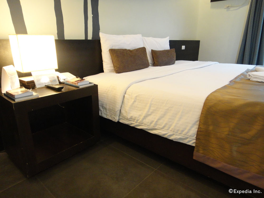 One Manalo Place Puerto Princesa Εξωτερικό φωτογραφία