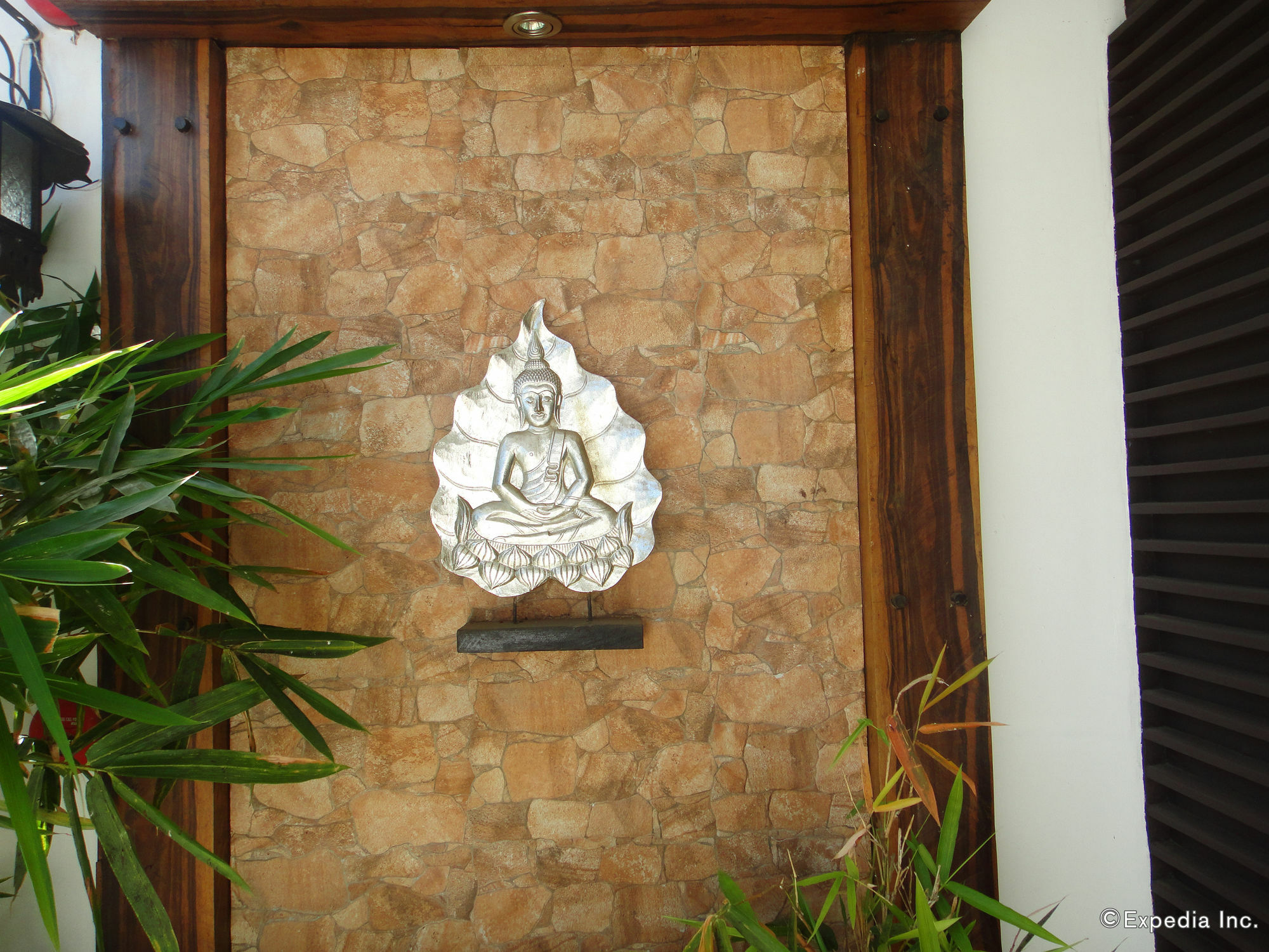 One Manalo Place Puerto Princesa Εξωτερικό φωτογραφία