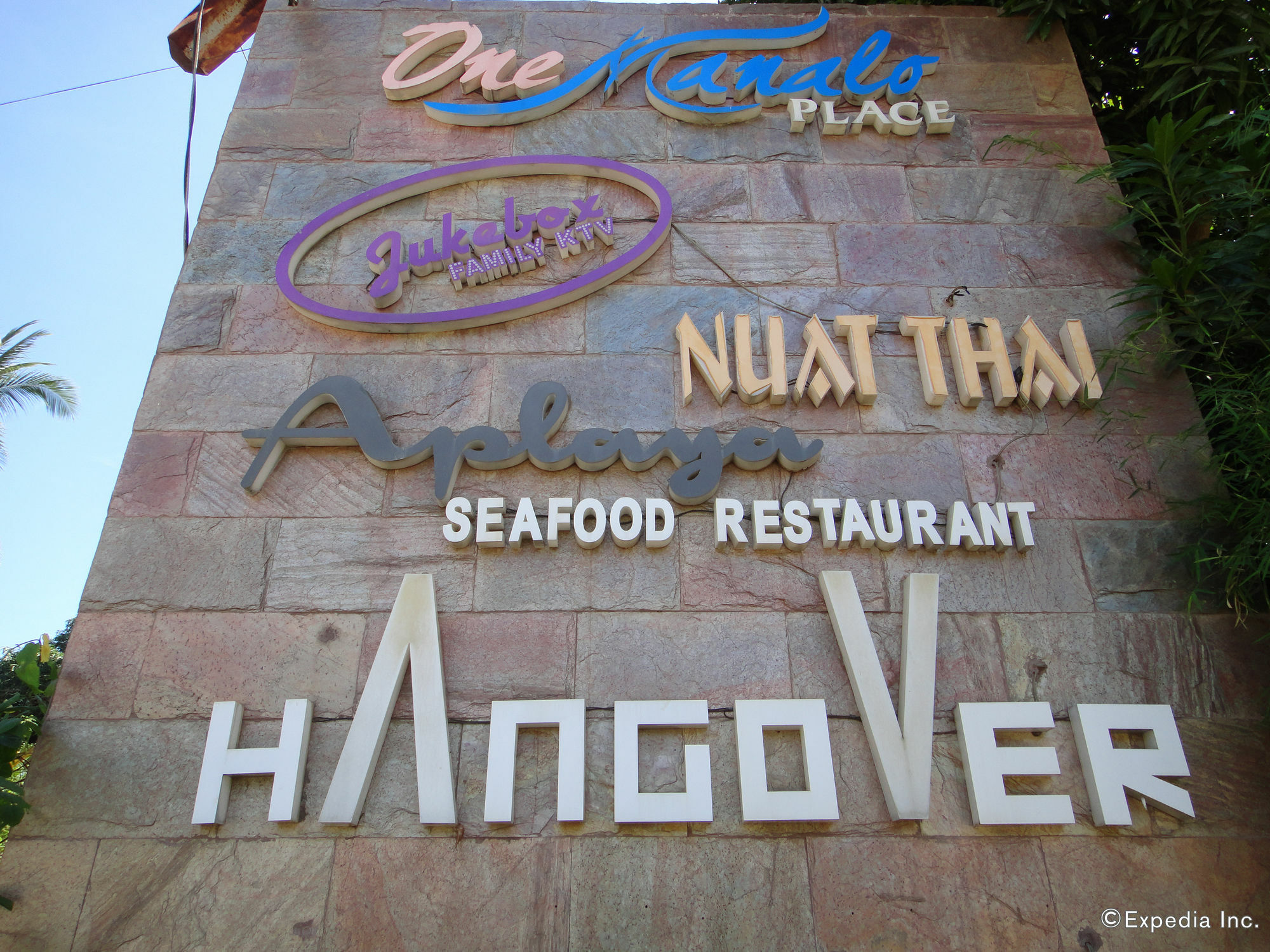 One Manalo Place Puerto Princesa Εξωτερικό φωτογραφία