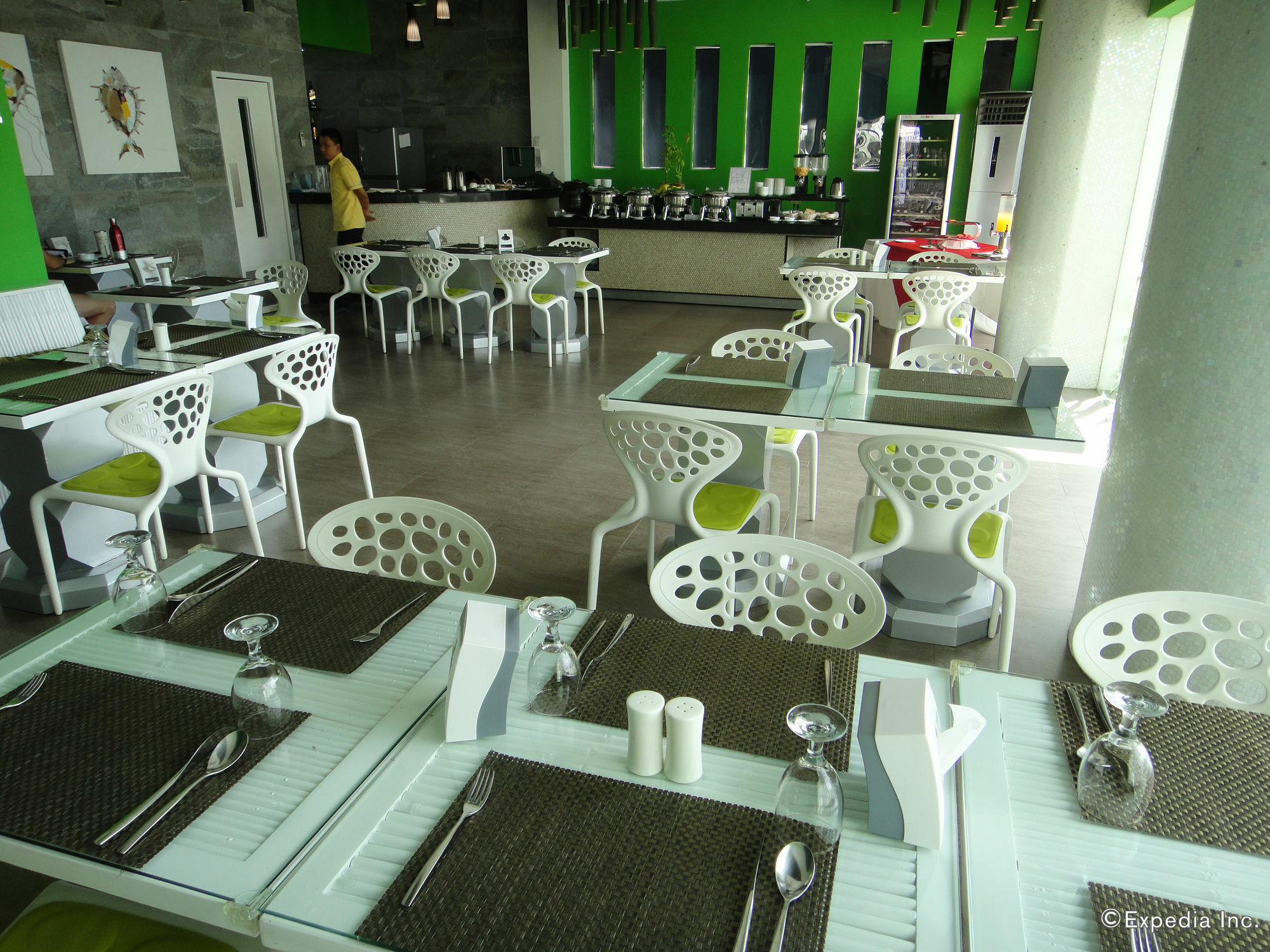 One Manalo Place Puerto Princesa Εξωτερικό φωτογραφία