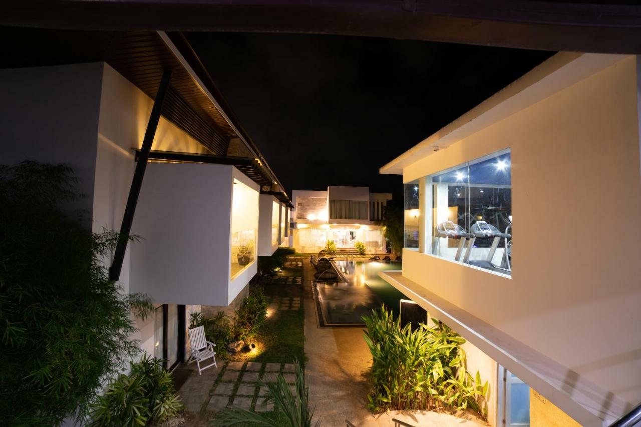 One Manalo Place Puerto Princesa Εξωτερικό φωτογραφία